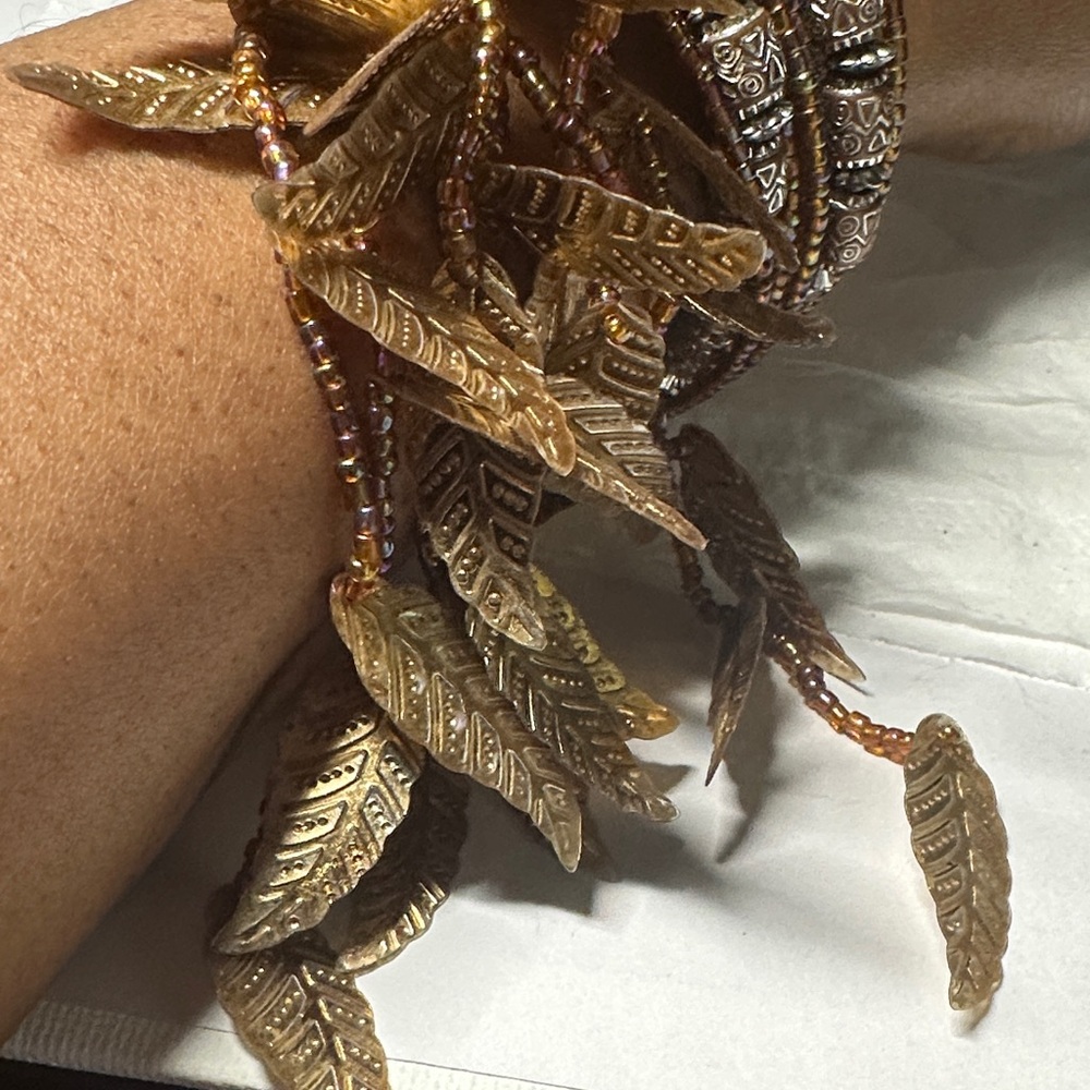 Vintage Leaf Charm Beaded Bracelet Stack in Metallic Bronze - Picture 2 of 16